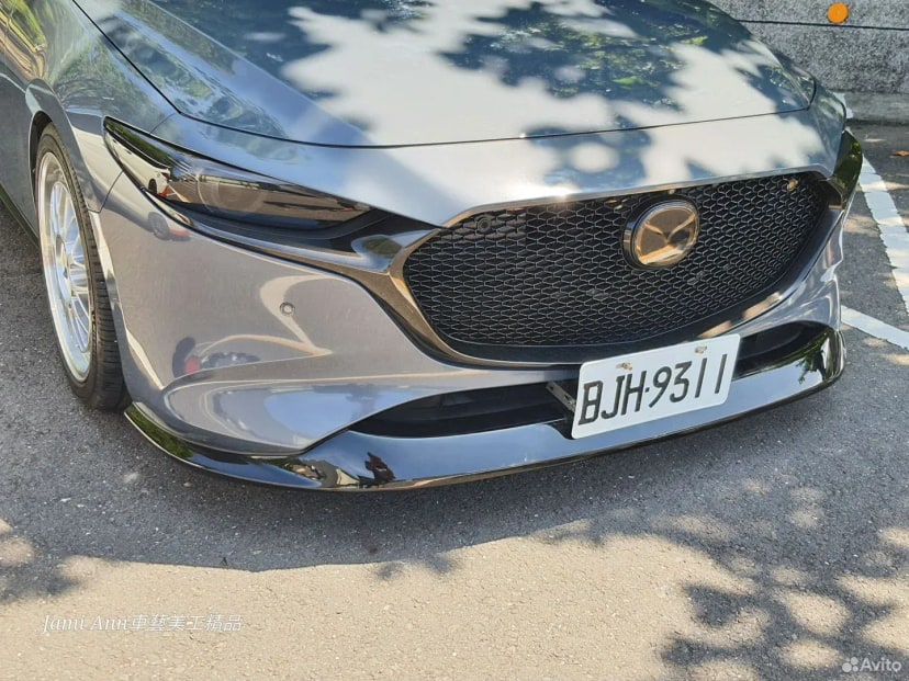 Губа сигнатур на Mazda 3 BP (хэтчбек) 2020-2026
